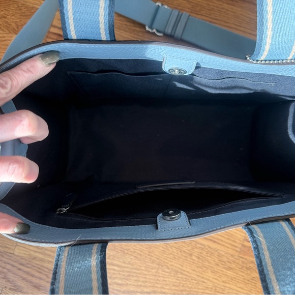 Coach Smith tote in Cornflower - Picture 9 of 10